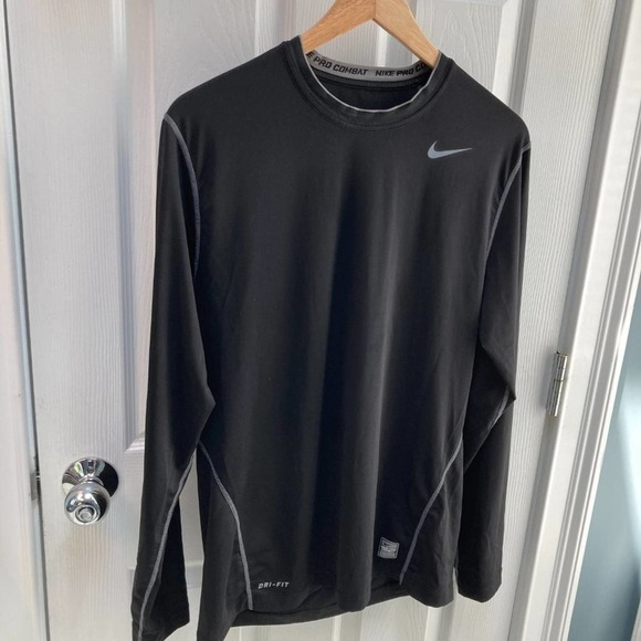 Nike Pro Combat Dri-Fit Fitted Long Sleeve Pullover Shirt Size Medium - Picture 2 of 7